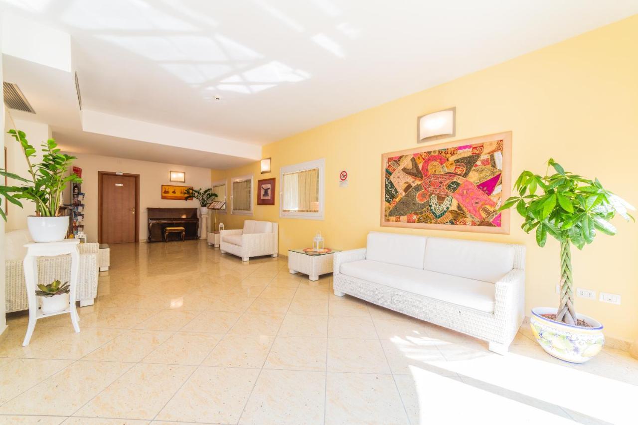 Residence Promenade Cattolica Extérieur photo